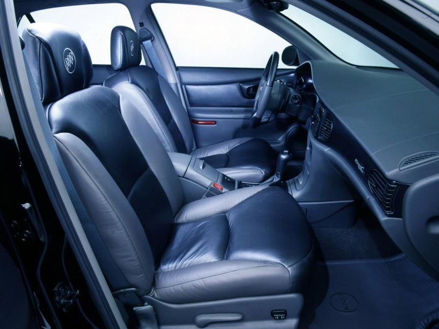  Buick Regal GNX 2000 года  (фото 9 из 11)